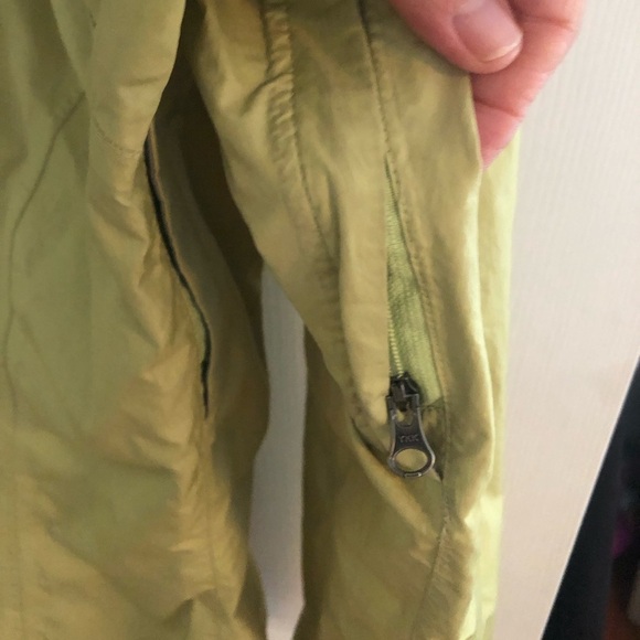 MARMOT lightweight lime kiwi PRECIP Jacket medium - Picture 11 of 16